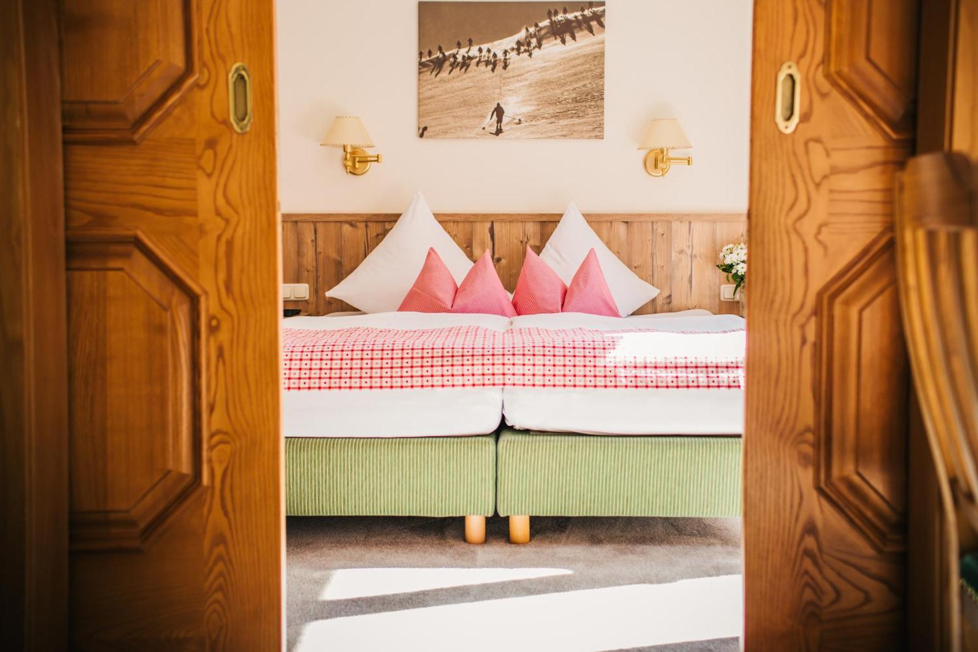 Hotel Dr Otto Murr B&B Sankt Anton am Arlberg Exterior photo