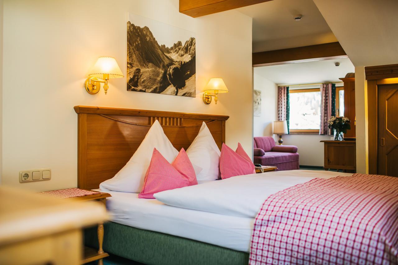Hotel Dr Otto Murr B&B Sankt Anton am Arlberg Exterior photo