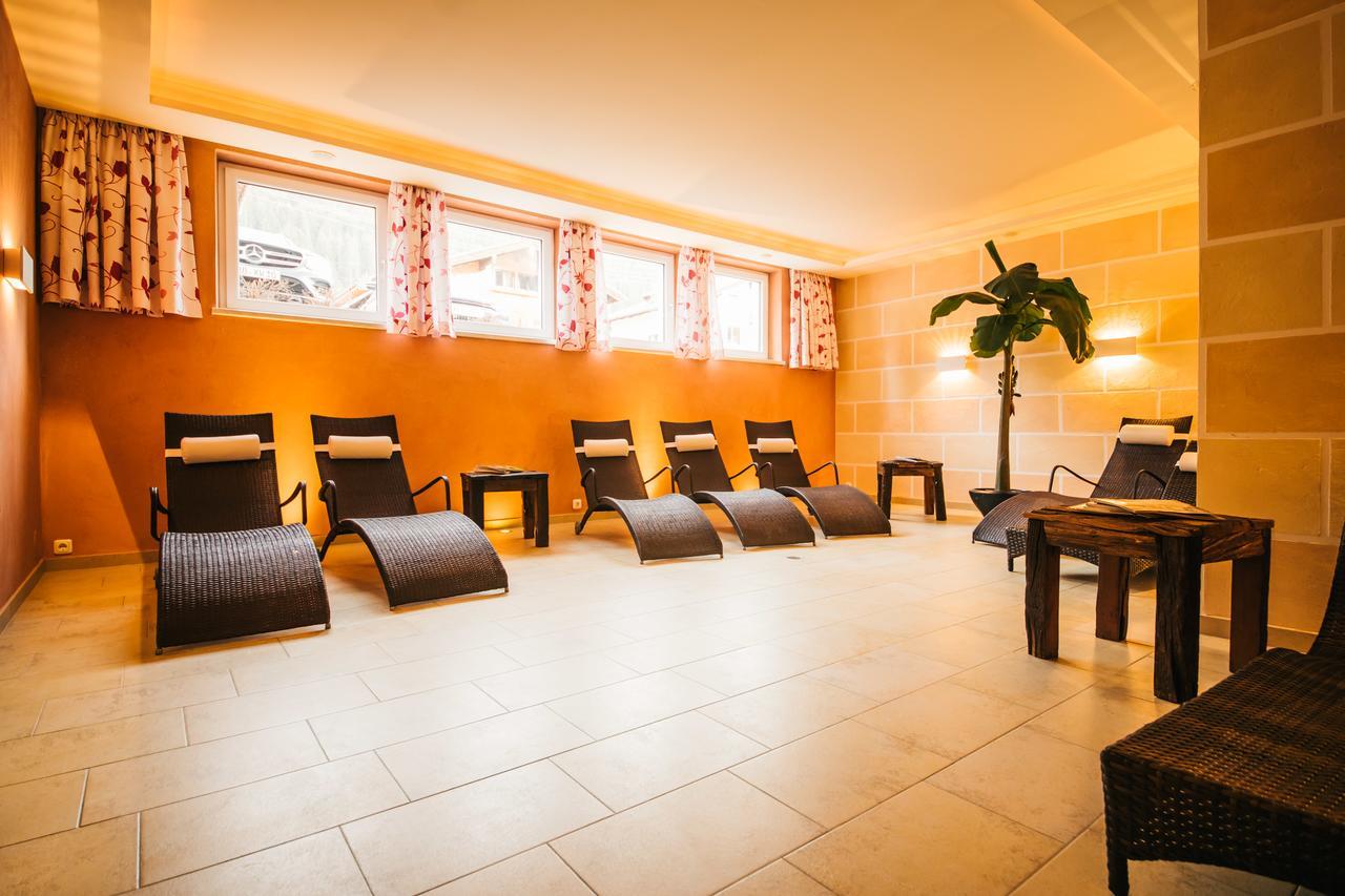 Hotel Dr Otto Murr B&B Sankt Anton am Arlberg Exterior photo