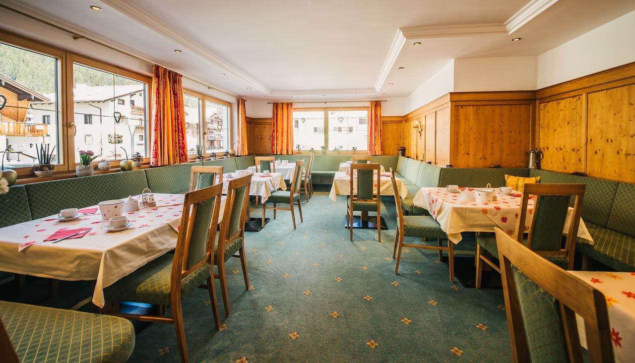 Hotel Dr Otto Murr B&B Sankt Anton am Arlberg Exterior photo